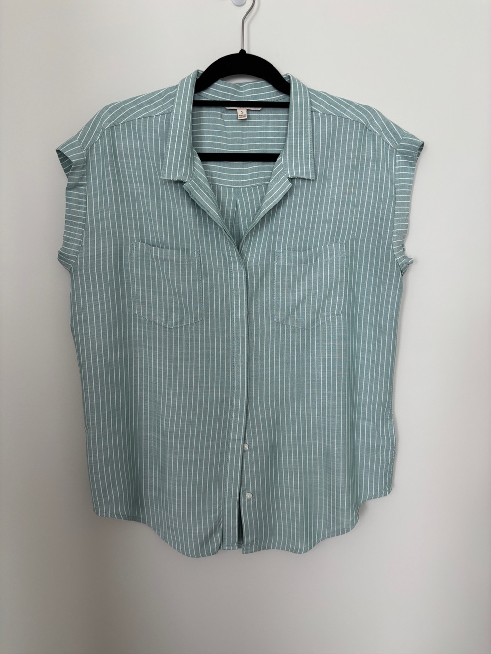 Jachs Mint Green Striped Cap-Sleeve Button-Down Shirt Size S -PTP 22” length 29”